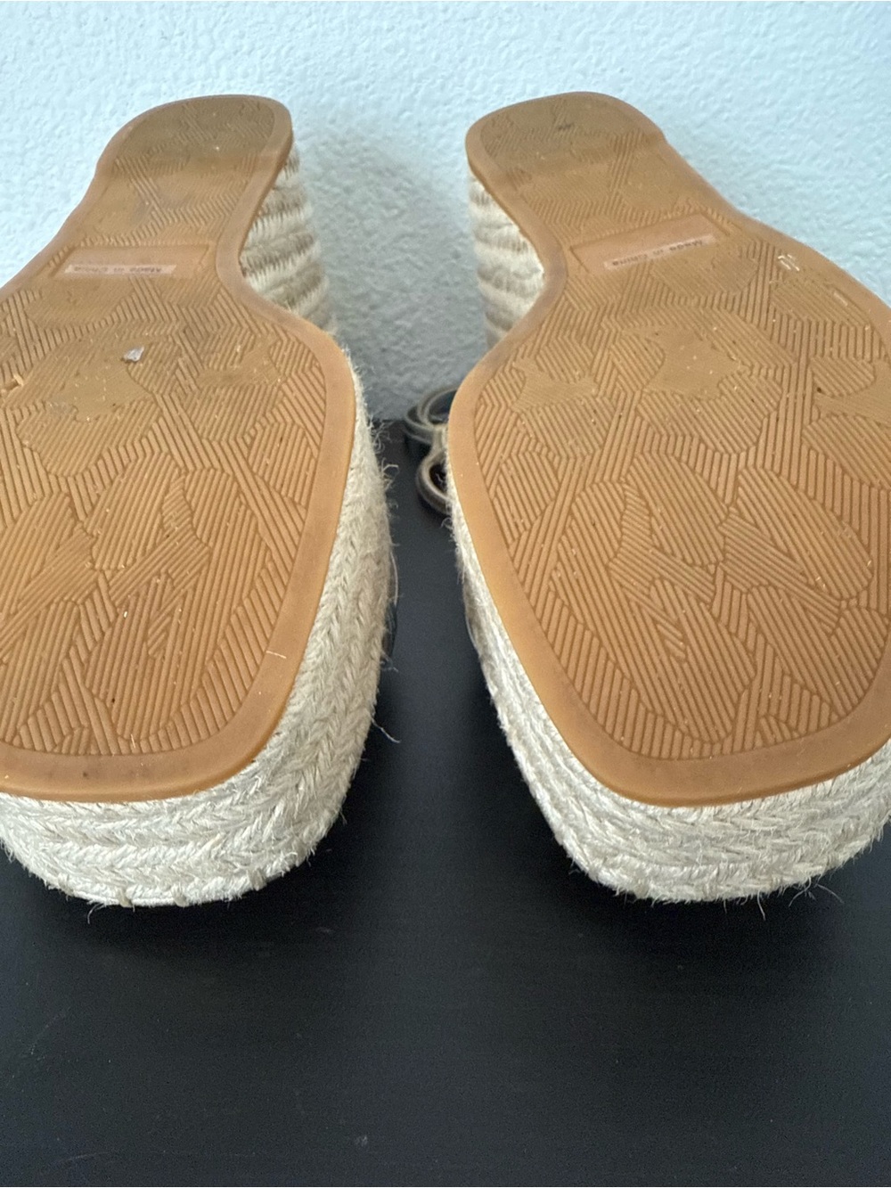 EUC Veronica Beard Ravina Platform Wedge Heels Leather Sandals - Picture 13 of 14